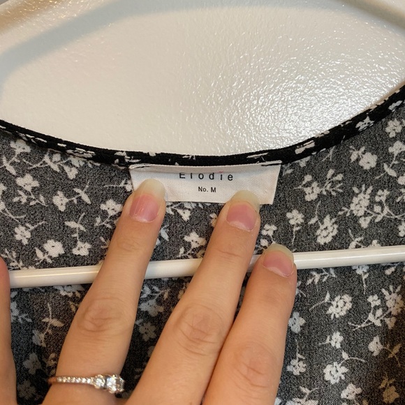 Button up blouse - Picture 3 of 3